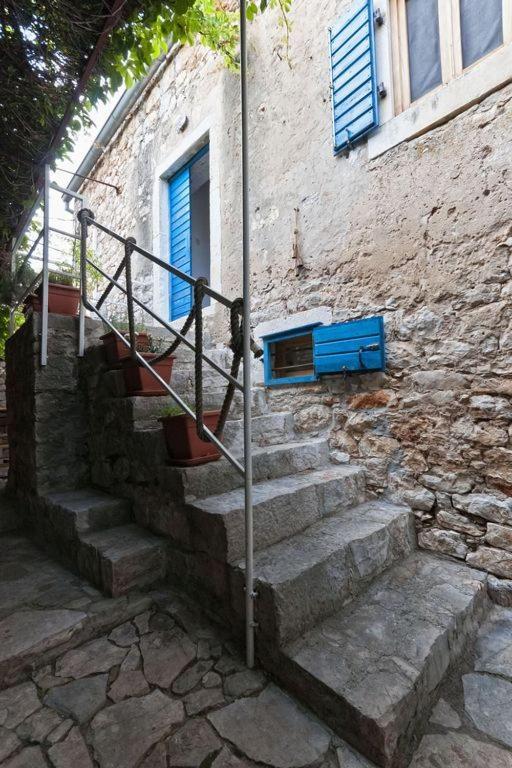 450 Year-Old House With A Garden Βίλα Stari Grad  Εξωτερικό φωτογραφία